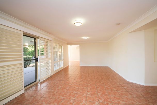 5 Neptune Street, 4300, Springfield Lakes Qld - Photo 1