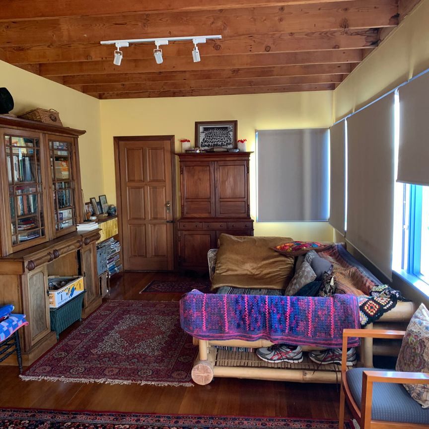 East Fremantle - Photo 1