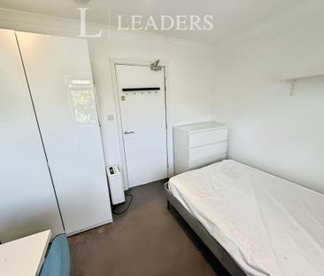 1 bedroom terraced house to rent - Photo 2