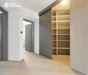 Pronájem nadstandartního bytu 3+kk po rekonstrukci s klimatizací, 89 m - Photo 2