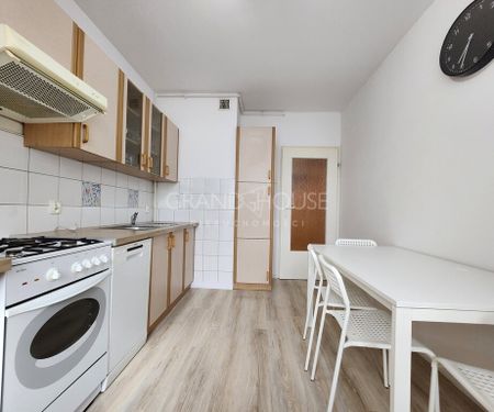 Duża kawalerka z balkonem - Ks. Pomorskich - Zdjęcie 3