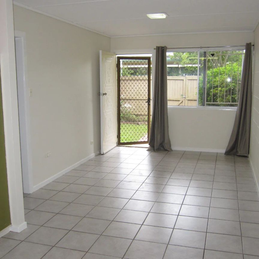 Unit 4/697 Logan Road, - Photo 1