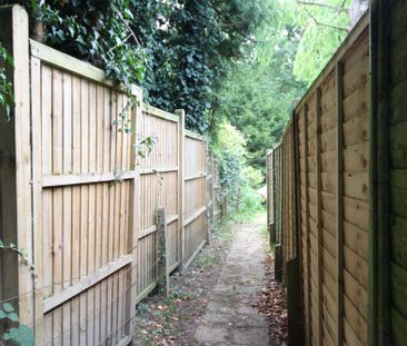 Deaks Lane, Ansty, RH17 - Photo 5