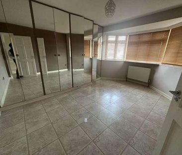 St. Marys Avenue North, Southall, UB2 - Photo 3