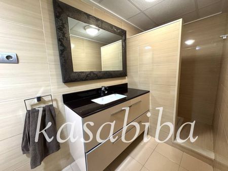 Valencia Capital - Photo 3