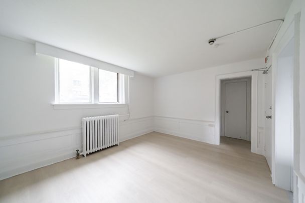 For Lease - 10 Kingston Road Unit# 82, Toronto, Ontario - Photo 1