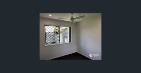 Two bedroom home in quiet neighbourhood - Photo 2