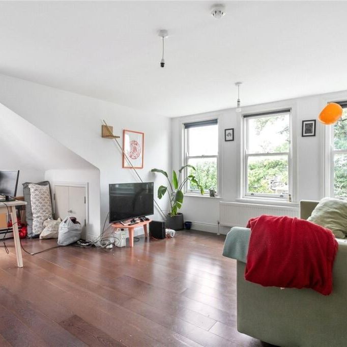 2 Bed Flat, Evering Road, E5 - Photo 1