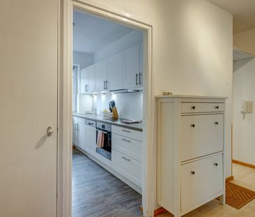 Charming apartment with balcony, mostly new furniture - Foto 1