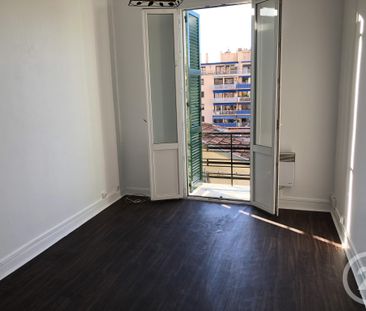 Location Appartement 1 pièce 20m² NICE 06300 - Photo 2