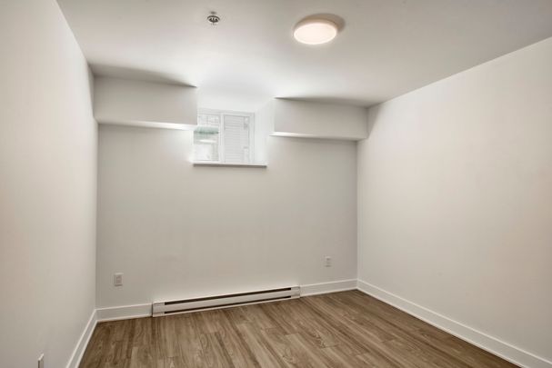 9675 Av. Papineau - Photo 1