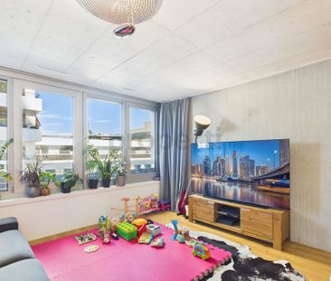 Moderne 3.5-Zimmer-Maisonette-Wohnung mit zwei Balkonen in Zürich O... - Foto 2