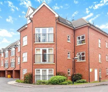 Merrion Court, Pembroke Road, Ruislip, Middlesex, HA4 - Photo 2