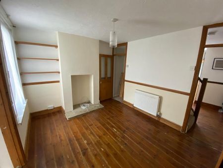 3 bedroom terraced house to rent - Photo 4