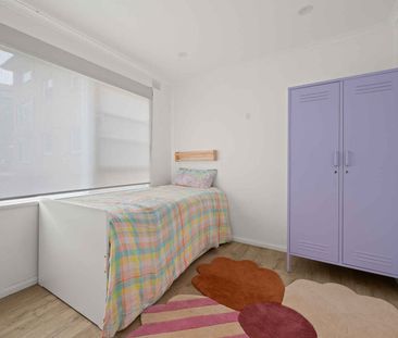 Stylishly updated 2 Bed Apartment In Prime Inner West Location - Photo 1
