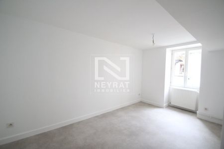 Location Appartement 3 pièces 74m² CHAGNY 71150 - Photo 3