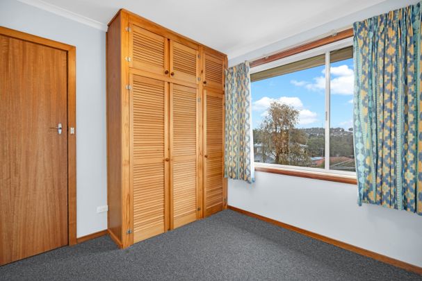 Charming Family Home - Photo 1