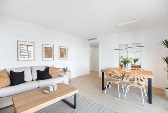 Carrer de Pi i Margall, Badalona, Catalonia 08912