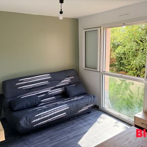 Location Appartement 1 pièce 17m² CHARTRES DE BRETAGNE 35131 - Photo 2