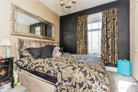 5 bedroom semi-detached house to rent - Photo 5