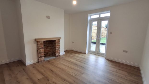 Burton Lane, Sleaford, Billingborough - Photo 1