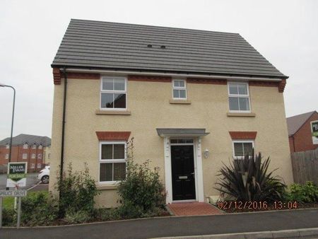 3 bedroom detached house to rent - Photo 2