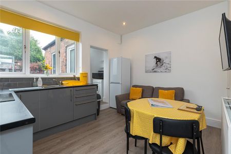 Castle Hill Road, Newcastle, Staffordshire, ST5 - Photo 2