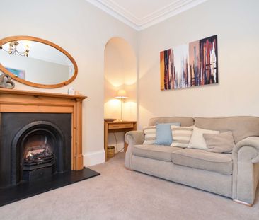 2 Bed Flat, Crown Street, AB11 - Photo 2