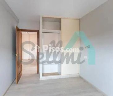 Piso en alquiler en Centro - Photo 3