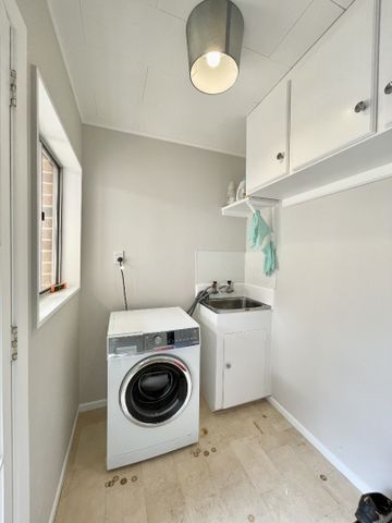 Charming 2-Bedroom Home In Clouston Park! - Photo 4