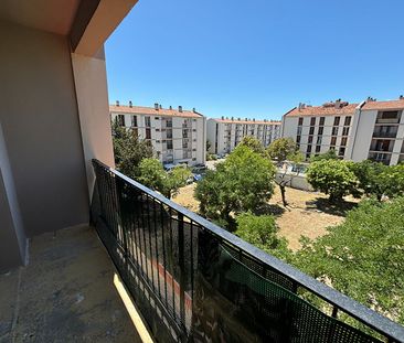 Salon De Provence Appartement 3 pièces avec balcon et parking - Photo 4