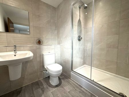 Flat to rent on - Photo 3