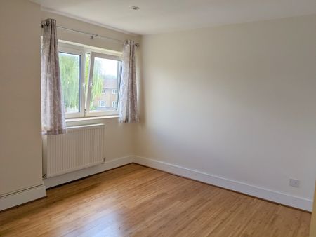 Immaculate one bedroom apartment to let in Northampton - Photo 4