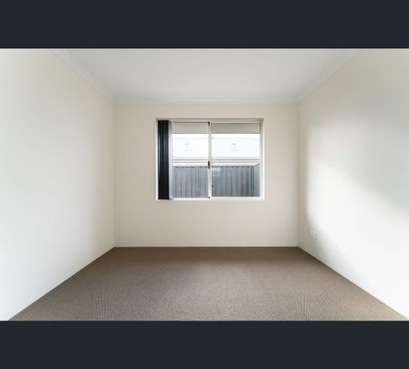 12A Roslau St, Baldivis, WA 6171 - Photo 1