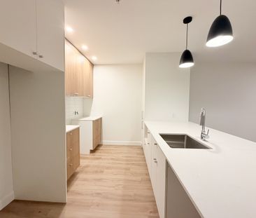4 1/2 + Bureau à Saint-Sauveur - Photo 1