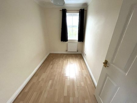 3 bedroom detached house to rent - Photo 4