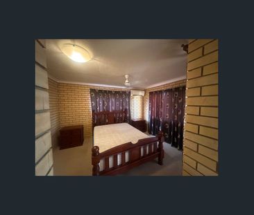 PARTLY FURNISHED UNIT! - Photo 1