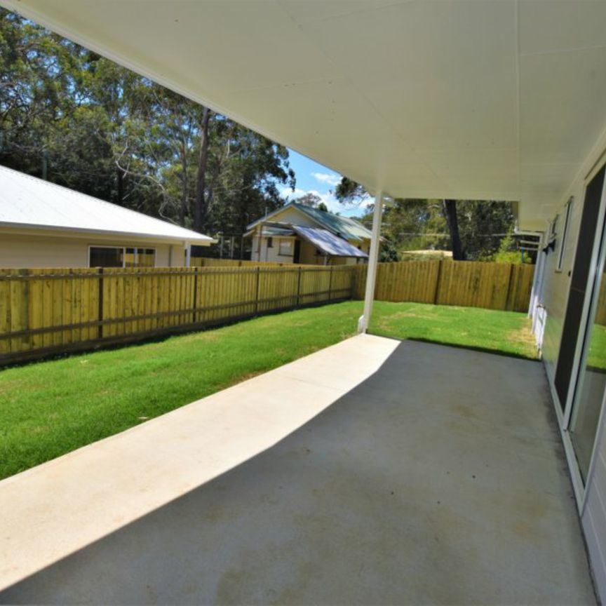 OPEN PLAN 3 BEDROOM HOME, CLOSE TO TOWN - Photo 1