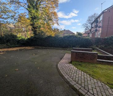 2 bedroom flat to rent - Photo 2