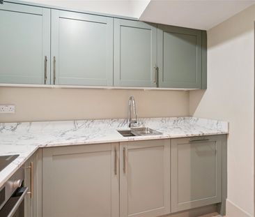 Redburn Street, London, SW3 flat to rent - Photo 1