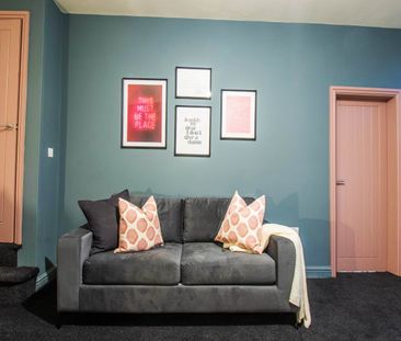 Sunny Grove (room 4), Morley, Leeds - Photo 1