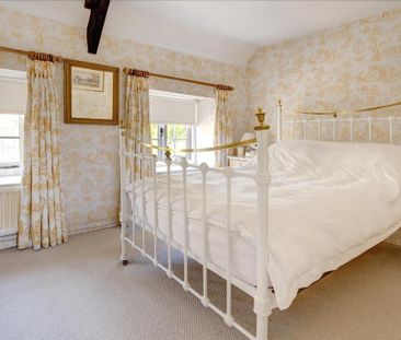 5 bedroom barn conversion to rent - Photo 3