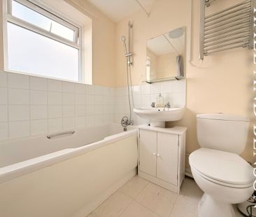 ParkFarmDrive, Allestree - Photo 4