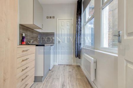 Studio to rent - Photo 3