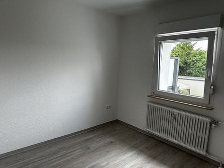 Kompakt und Charmant: Ihre 2-Raum-Wohnung mit Balkon - Foto 4