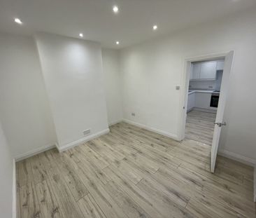 Studio Flat, Oxford Road, RG30 - Photo 2