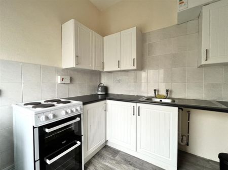 Westbourne Grove, Scarborough - Photo 3