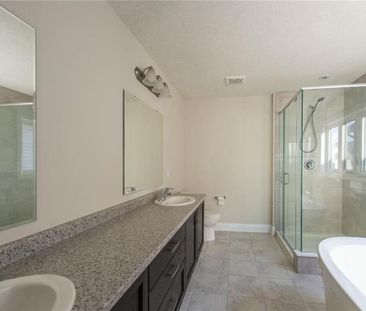 For Lease - 295 Chokecherry Crescent, Waterloo, Ontario - Photo 4