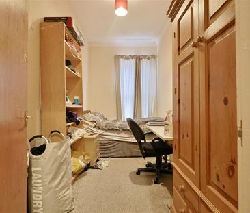 6 bedroom Student Terraced House to rent in Osborne Avenue, Jesmond... - Photo 4