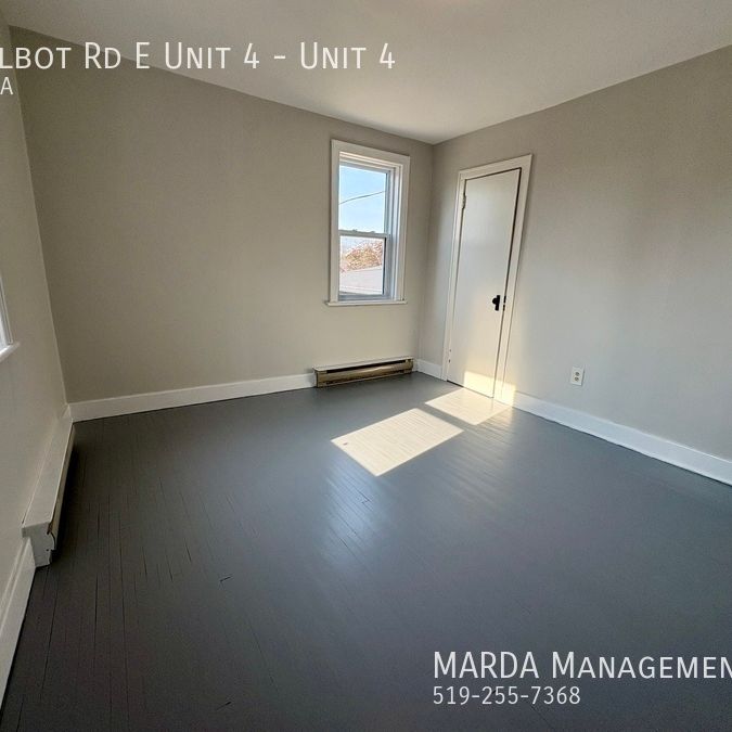 SPACIOUS 2-BEDROOM/1BATH IN DOWNTOWN WHEATLEY + HYDRO - Photo 1